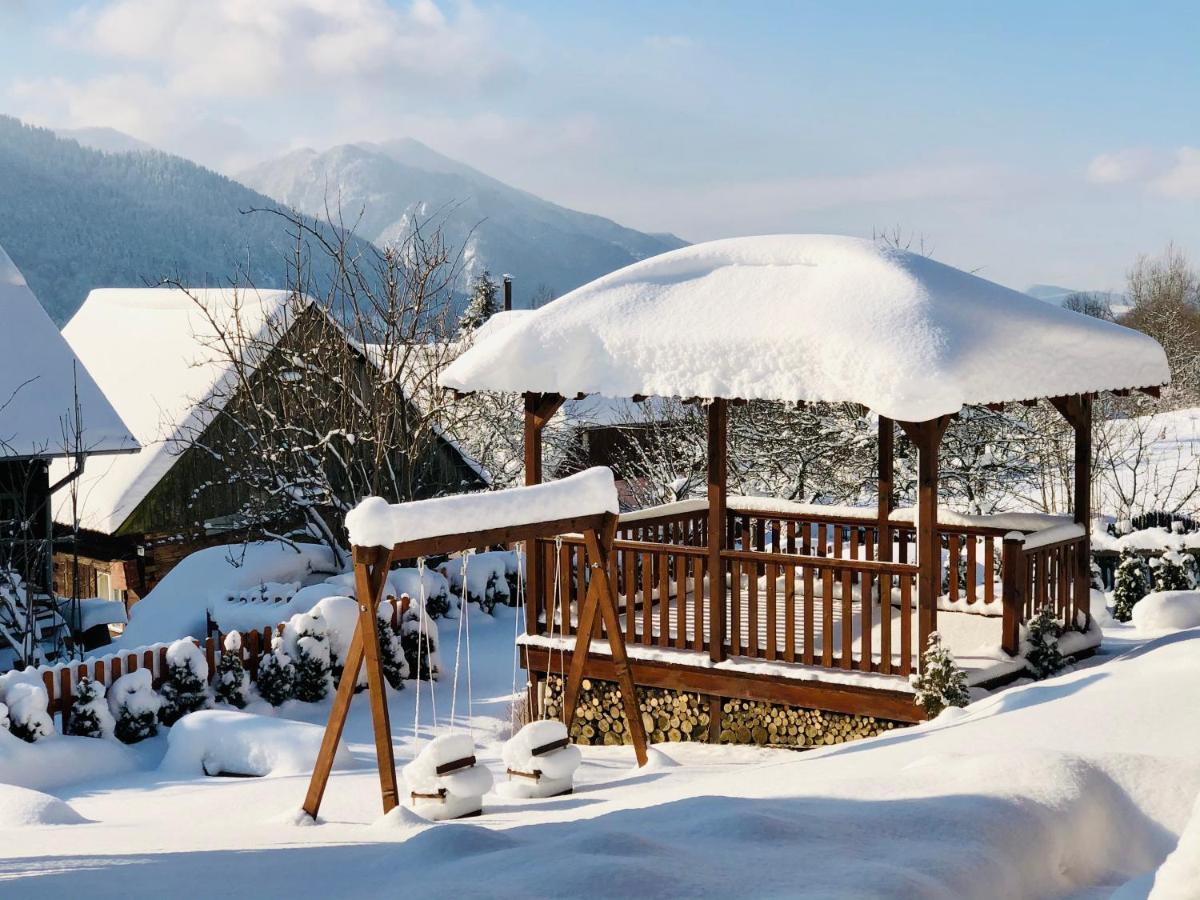 Andrea- Neakceptujeme Mlade Partie Villa Terchová Buitenkant foto