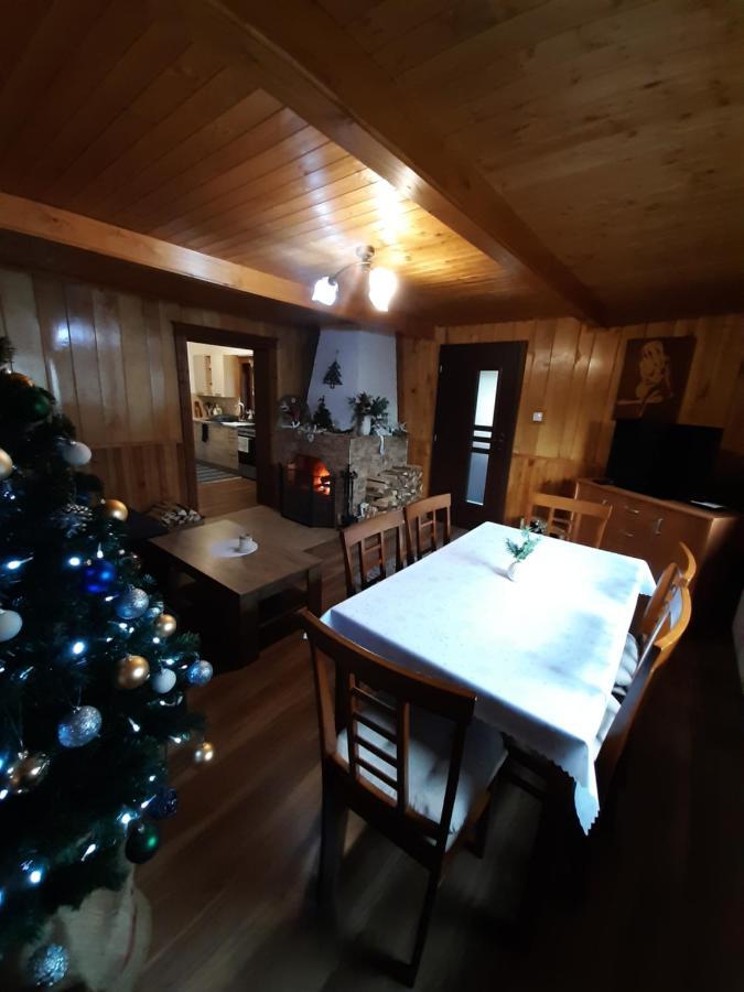 Andrea- Neakceptujeme Mlade Partie Villa Terchová Buitenkant foto