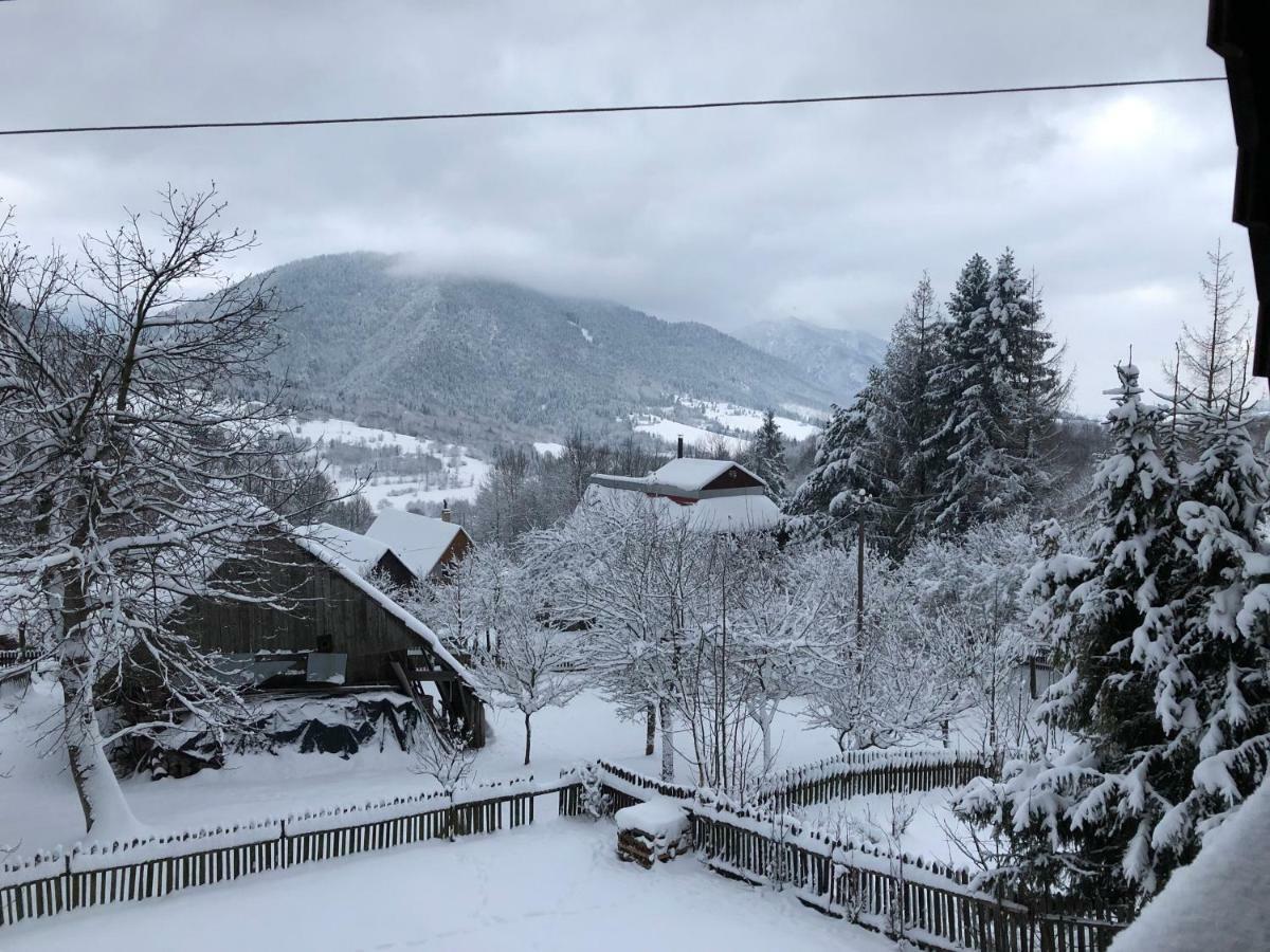 Andrea- Neakceptujeme Mlade Partie Villa Terchová Buitenkant foto